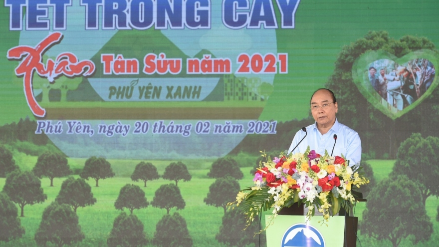 PM Phuc launches tree-planting festival in central province of Phu Yen